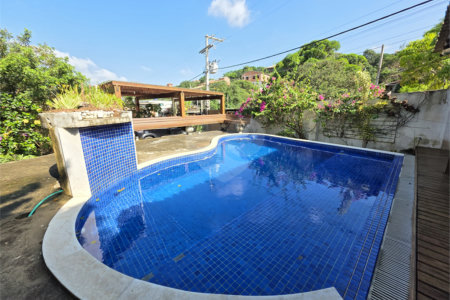 VENDA – CASA COM 3 SUÍTES E ANEXO INDEPENDENTE EM JOSÉ GONÇALVES – BÚZIOS