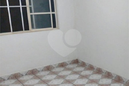 Apartamento com 2 dormitórios.