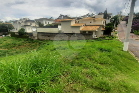 Lindo terreno a venda no condomínio Villaggio Capriccio