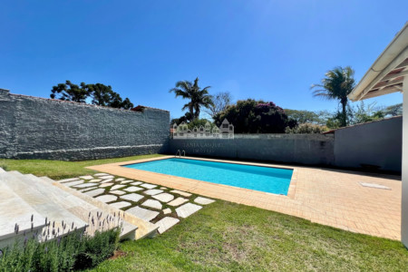 Casa Térrea à venda com 5 quartos, sendo 3 suítes, em Vila Esperia Ou Giglio, Atibaia, SP