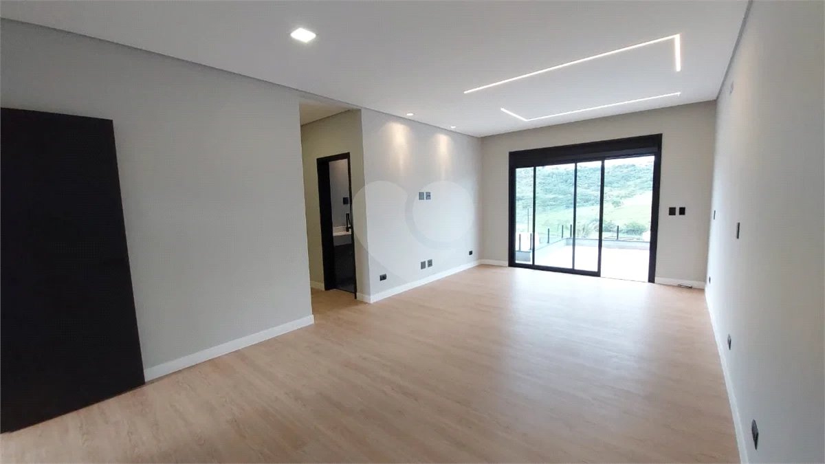 CASA ALTO PADRÃO | 5 SUÍTES | CONDOMÍNIO CLUBE – ATIBAIA