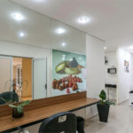 Apartamento mobiliado de 102 m² para locação no Centro de São Bernardo do Campo, com 3 dormitórios, 1 suíte, varanda gourmet com vista para o Paço Municipal, 2 vagas e lazer completo.