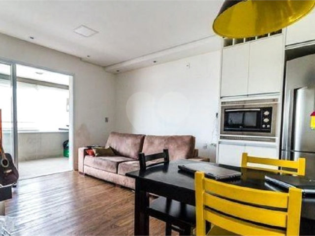 Apartamento à venda com 2 quartos, sendo 1 suíte,  em Barra Funda, São Paulo, SP