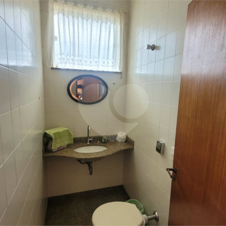 Casa à Venda . Aceita Permuta por Apto. ou Casa ,em Condomínio na Cidade São Paulo ou Bauru.