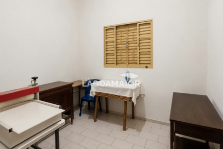 Casa à venda com 4 quartos em Nossa Senhora Aparecida, Três Lagoas - MS
