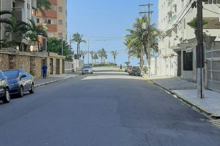 🏖️ BELO APARTAMENTO NO CORAÇÃO DA VILA CAIÇARA – PERTINHO DA PRAIA!