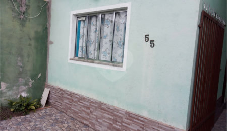 Sobrado à venda com 2 suítes no Centro, Bom Jesus dos Perdões, SP