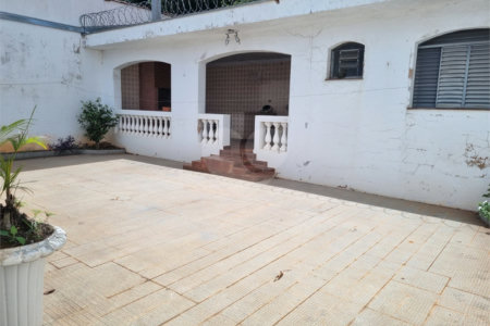 Casa comercial para locação no Centro