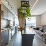 Apartamento a venda na Rua Gaspar Lourenço totalmente reformado - 2 quartos, varanda