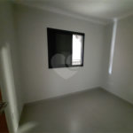 Apartamento com 37m2, 2 quartos, banheiro, sala, cozinha, quintal e SEM vaga de garagem