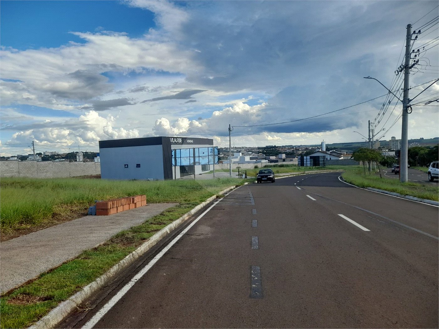 Lote Comercial à Venda na Avenida Bruno Ruggiero -São Carlos/SP