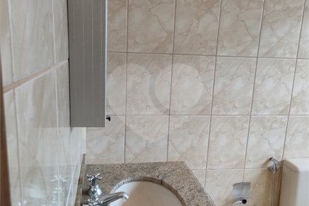 Excelente sobrado para venda no residencial Parati