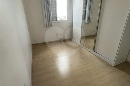 APARTAMENTO de 2 quartos (1 suíte) á venda em Santo André, 75m², 2 garagens fixas e cobertas, é entrar e morar!