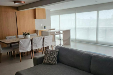 Apartamento 131 M2² vista LIVRE Vila Mariana SP 3 Suítes 4 banheiros 3 vagas escritório depósito e varanda gourmet integrada Aceita e estuda permuta