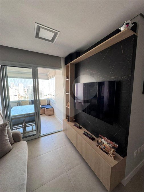 Apartamento á venda de 81m2 no Ipiranga com 2 dorms, 2 suítes, 3 banheiros, 2 vagas. Estuda permuta.