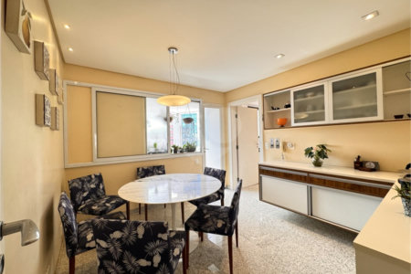 Higienópolis: Apartamento de 350 m2, 4 suítes, 5 vagas.