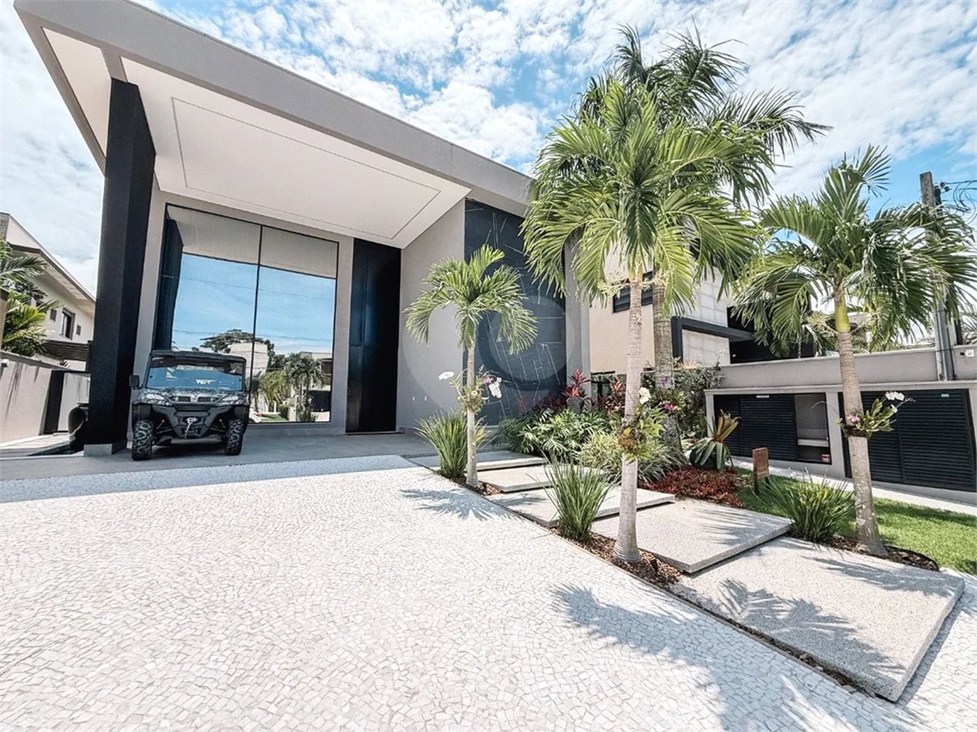 Casa à venda com 5 suítes em Riviera de São Lourenço, Bertioga, SP