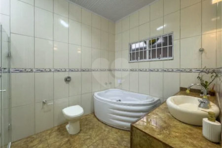 Casa Térrea à venda com 5 suítes no condomínio Monte Acropole, Valinhos - SP