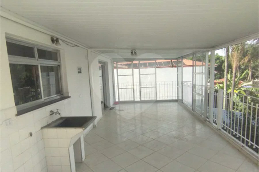 Sobrado na Caucaia do Alto!