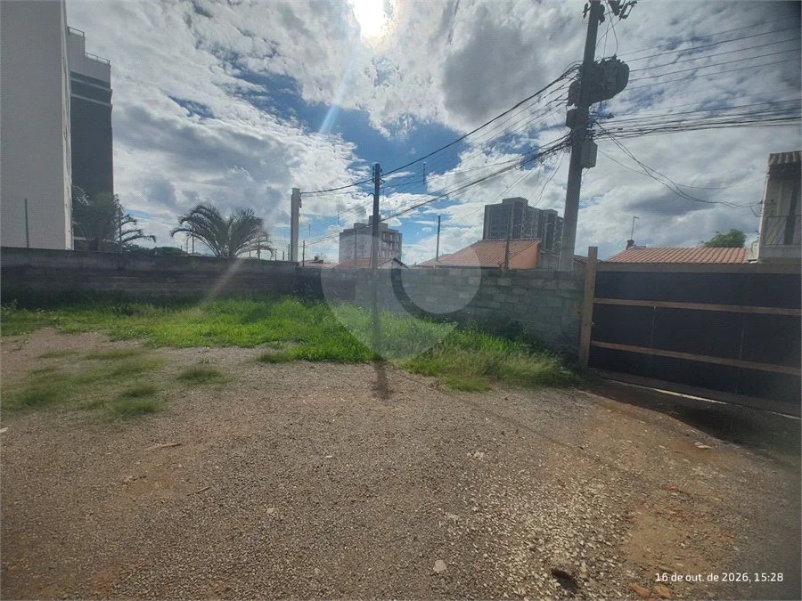 Terreno em Atibaia com 600 metros, pronto para construir, perfil para projetos residenciais e comerciais, excelente localização