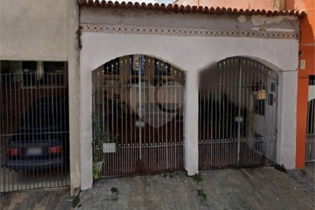 Casa com 182 m² com 3 Dorm na Vila Brasilio Machado.