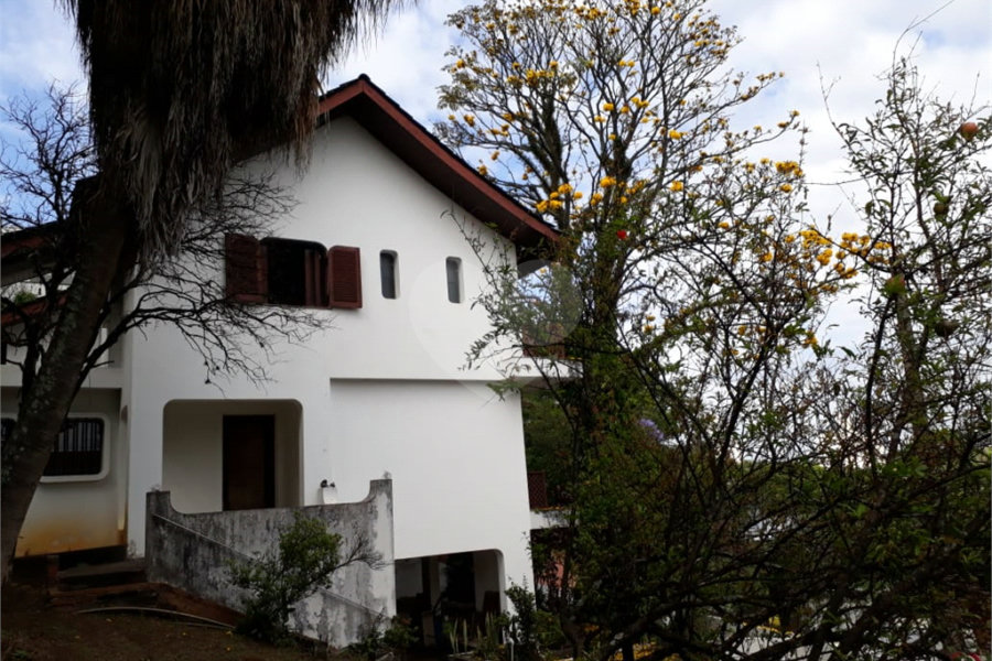 Sobrado à venda com 3 suítes em Tremembé, São Paulo, SP