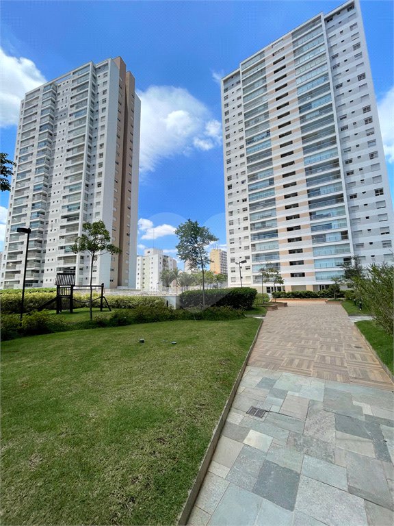 Apartamento para venda com 111m², 3 quartos e lazer completo em condomínio-clube na Aclimação