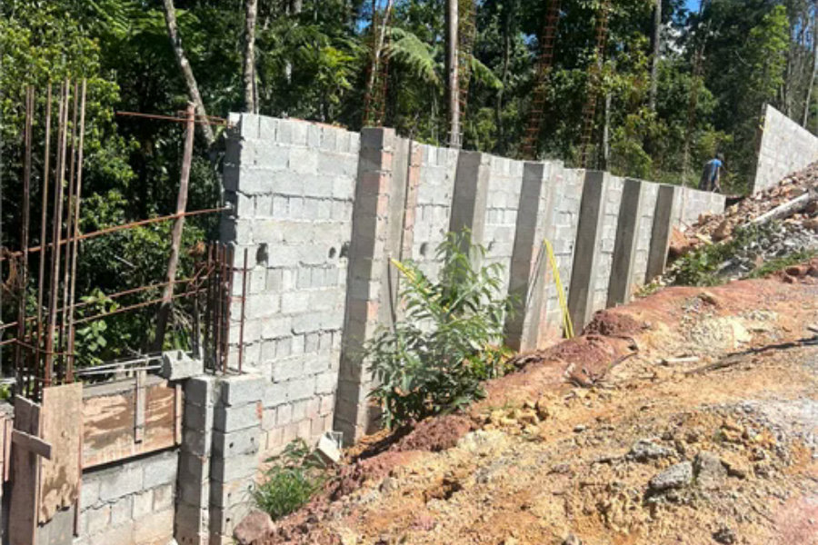 Terreno à venda no condomínio Alpes da Cantareira, Mairiporã - SP