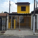 SOBRADO DE 100 M² COM 03 DORMITÓRIOS, VAGA E QUINTAL PARA LOCAÇÃO (OU VENDA) NO JARDIM DO COLEGIO-SANTANA