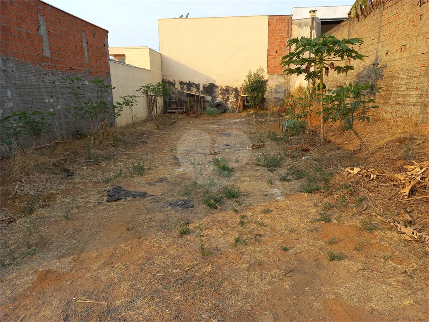 Terreno com 250,00 m² de área total. Terreno .