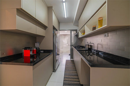 Apartamento à venda, 160m², 4 dormitórios, sendo 3 suítes, 2 vagas de garagem!