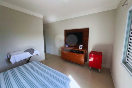 Apresento essa belíssima casa no Condomínio Delle Stelle - Louveira SP