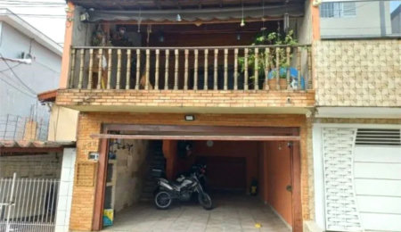 Sobrado à venda com 4 quartos, sendo 1 suíte,  em Santo Antônio, Osasco, SP