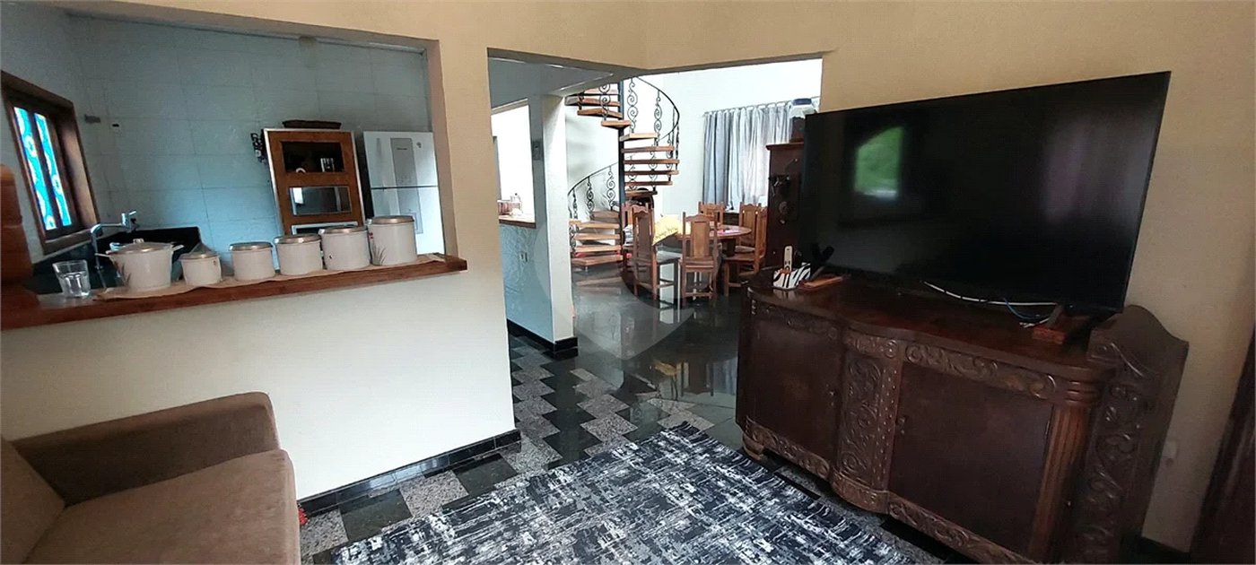 LINDA CHÁCARA A VENDA - CONDOMINIO ALPES D'OURO - BOM JESUS DOS PERDÕES