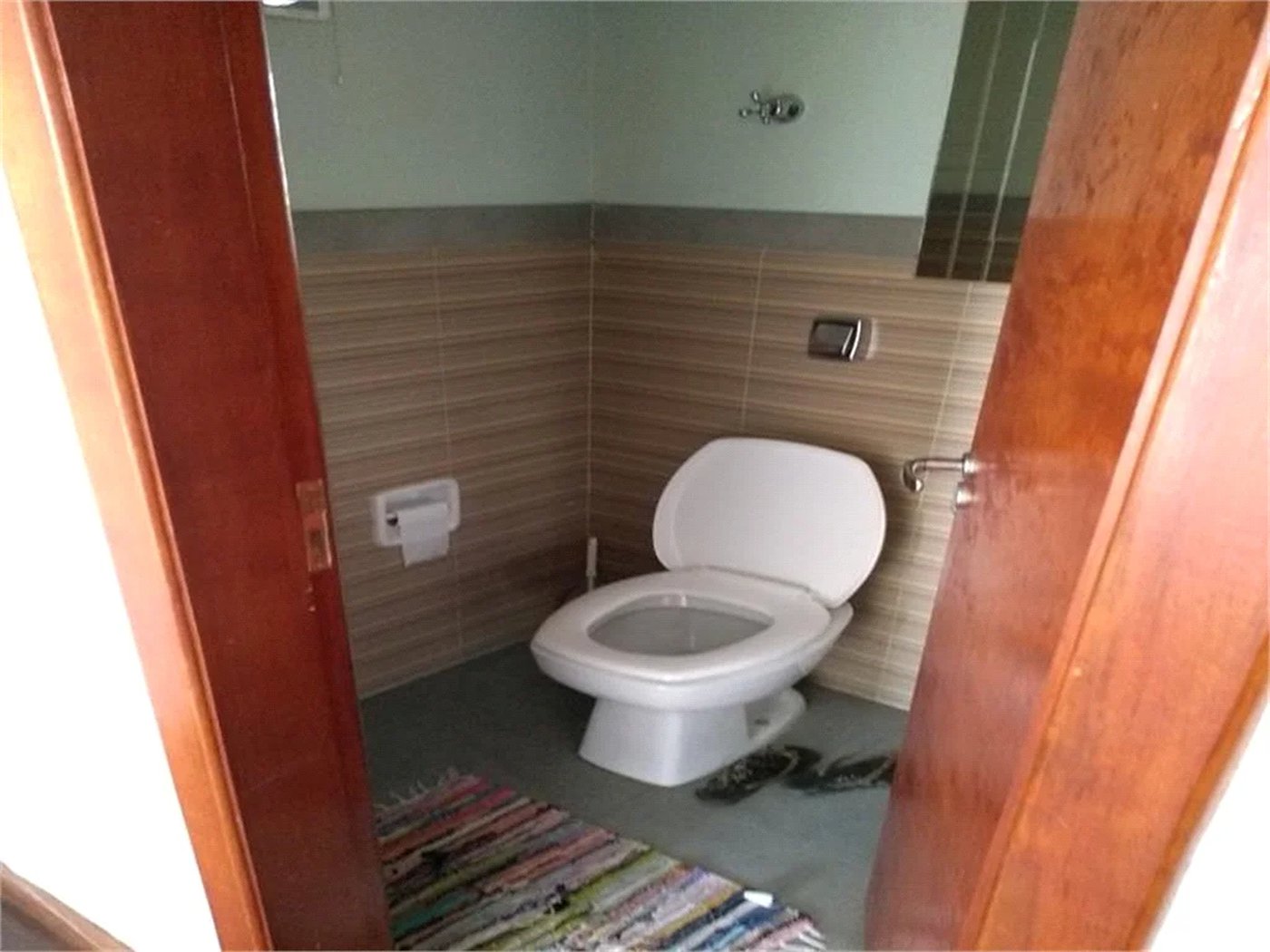 CASA ESTILO COLONIAL PODENDO SER UTILIZADO COMO AIRBNB