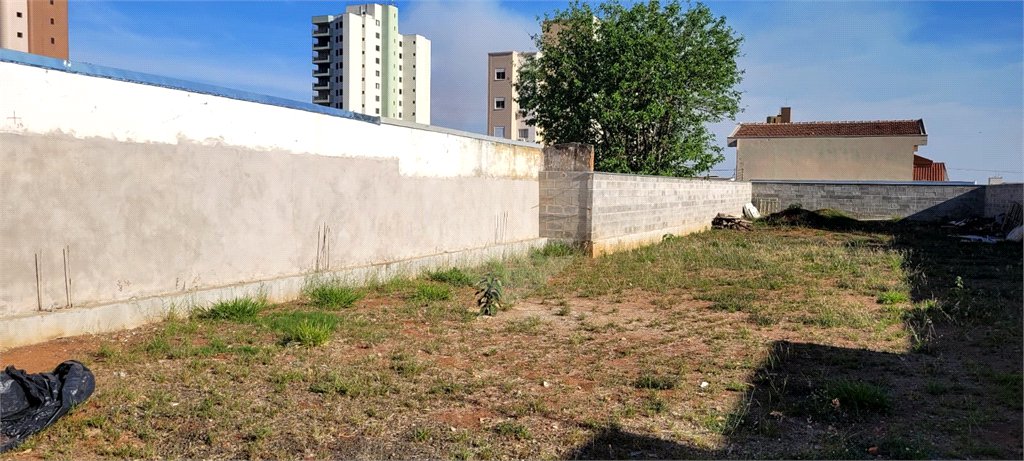 Terreno Padrão - Comercial para Venda no centro em São Carlos