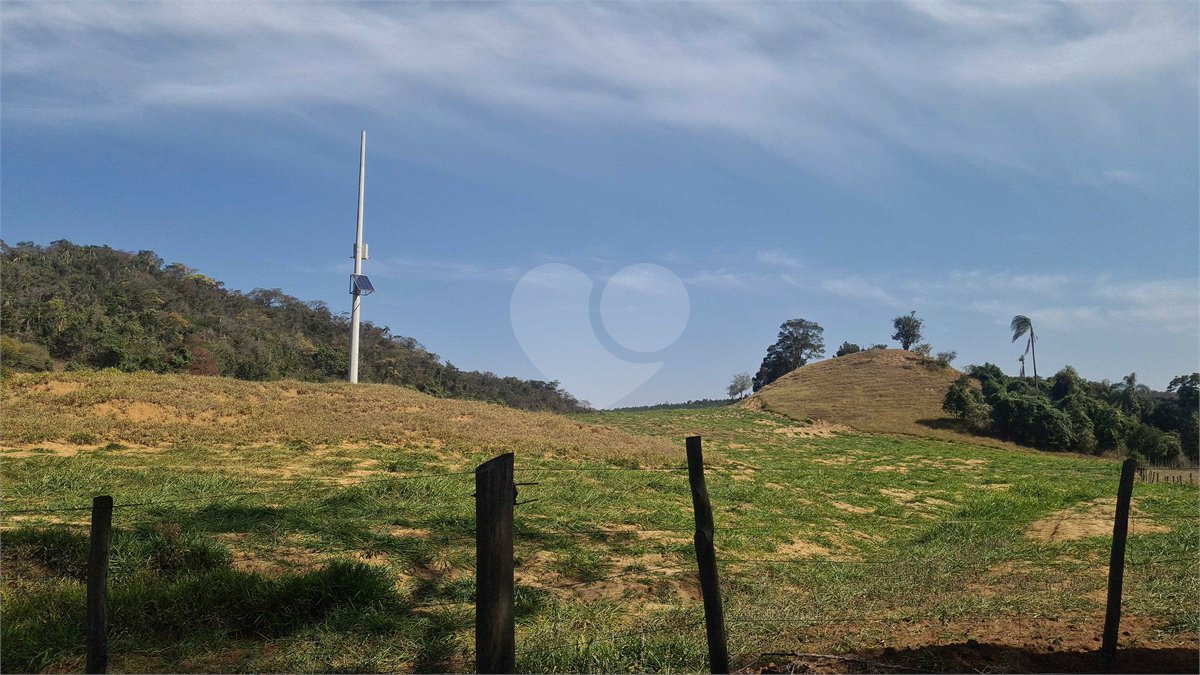 VENDA SÍTIO 48 hectares com estruura para granja, hidroponia e gado