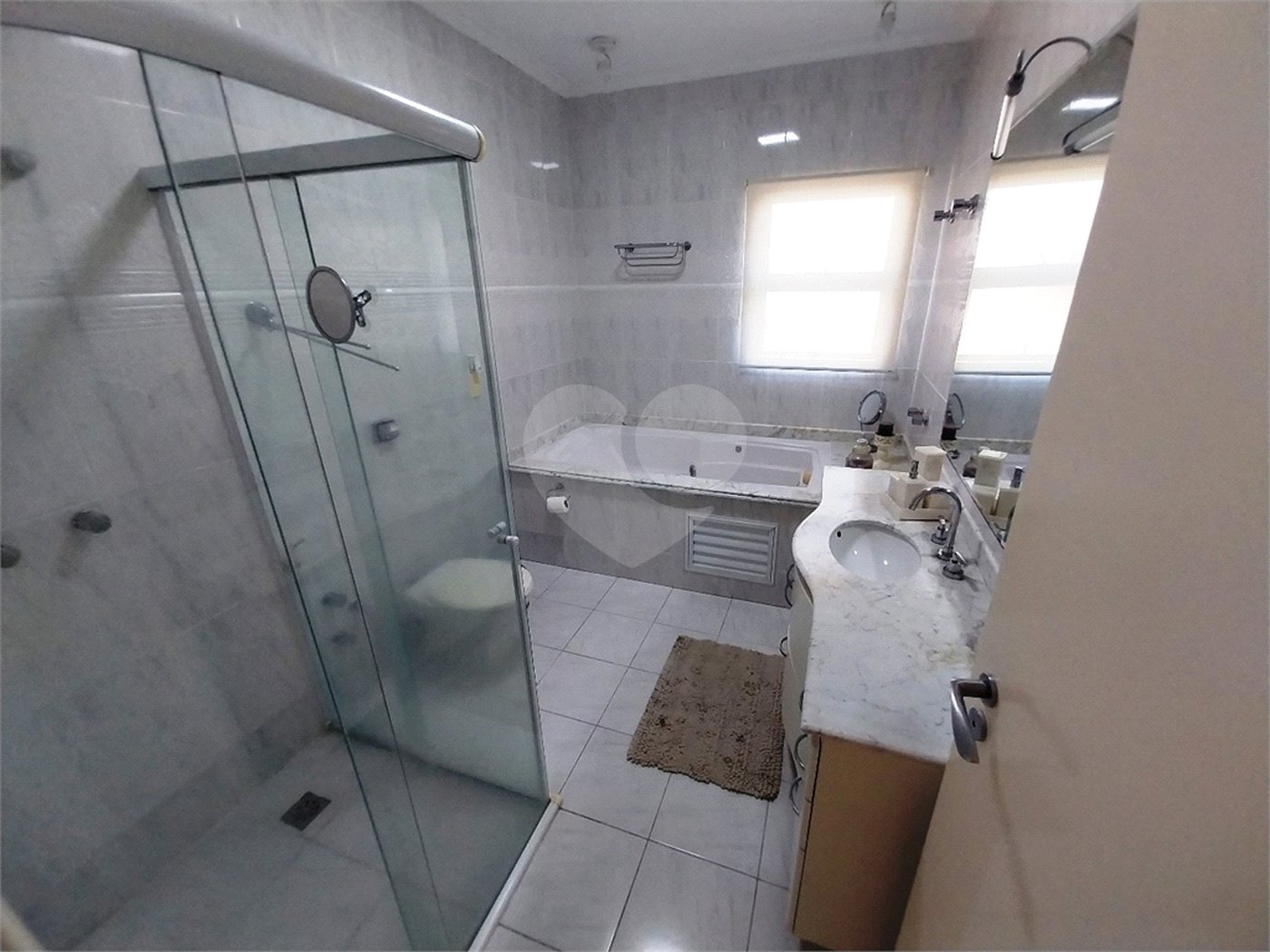 Residência de Luxo a venda no Condomínio Villaggio Capriccio -Louveira