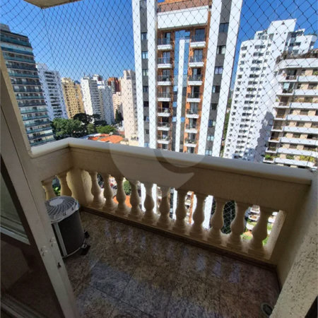 Apartamento para venda em Moema com 2 quartos, sendo 1 suíte, 1 vaga, 62 m²
