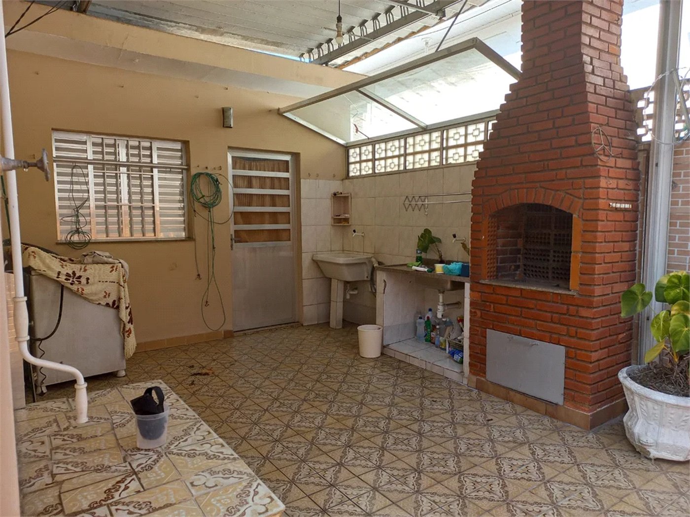 Casa à venda com 3 quartos, sendo 2 suítes, em Jaguaré, São Paulo, SP