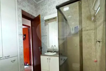 Casa com 124m² , 3 dormitórios , 4 vagas de garagem , à venda , na Vila Sacadura Cabral em Santo André.