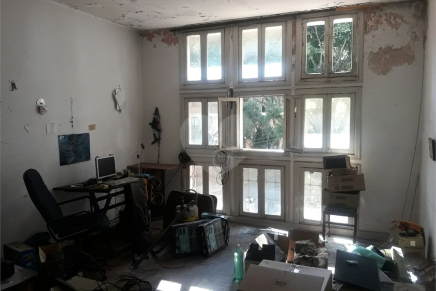 APARTAMENTO DE 3 QUARTOS À VENDA NO PARAÍSO