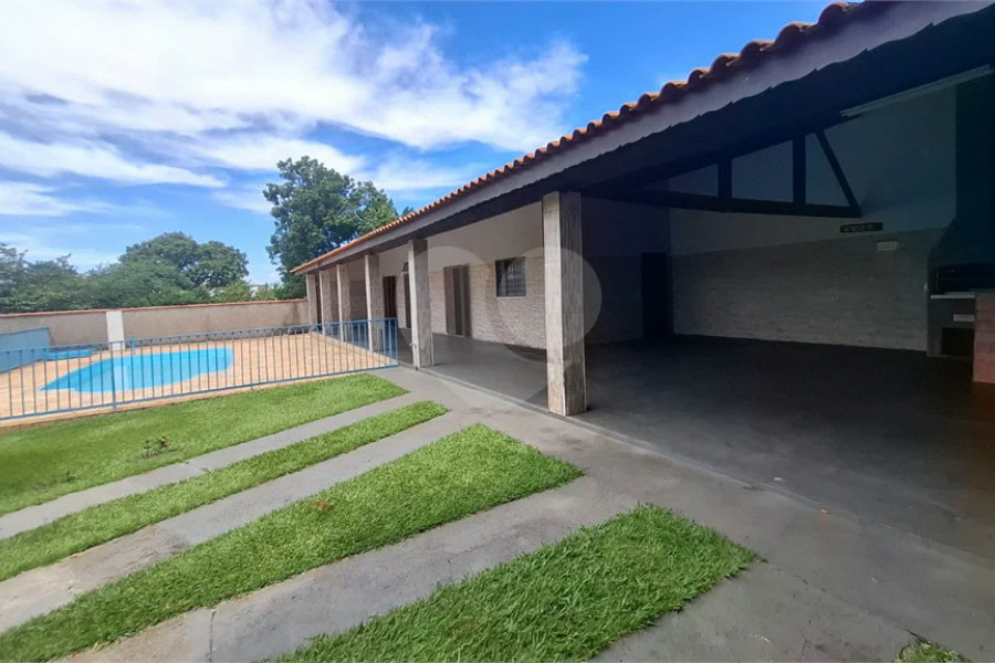 Chácara à venda – Excelente oportunidade dentro da cidade para investir ou para morar!