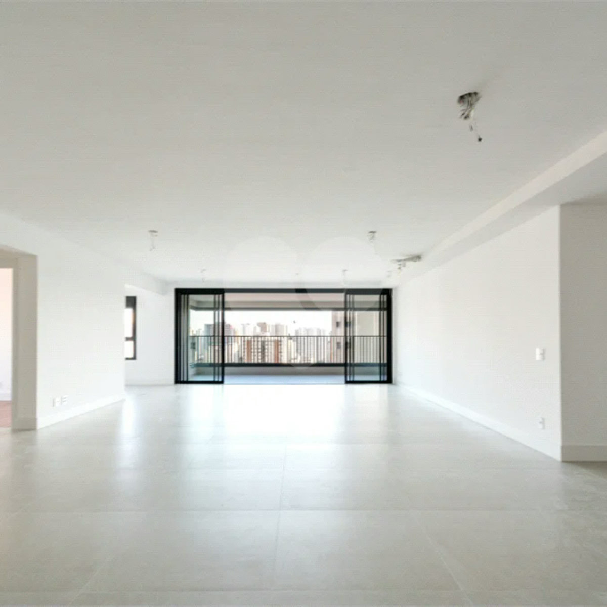 Apartamento à venda com 3 suítes em Ibirapuera, São Paulo, SP