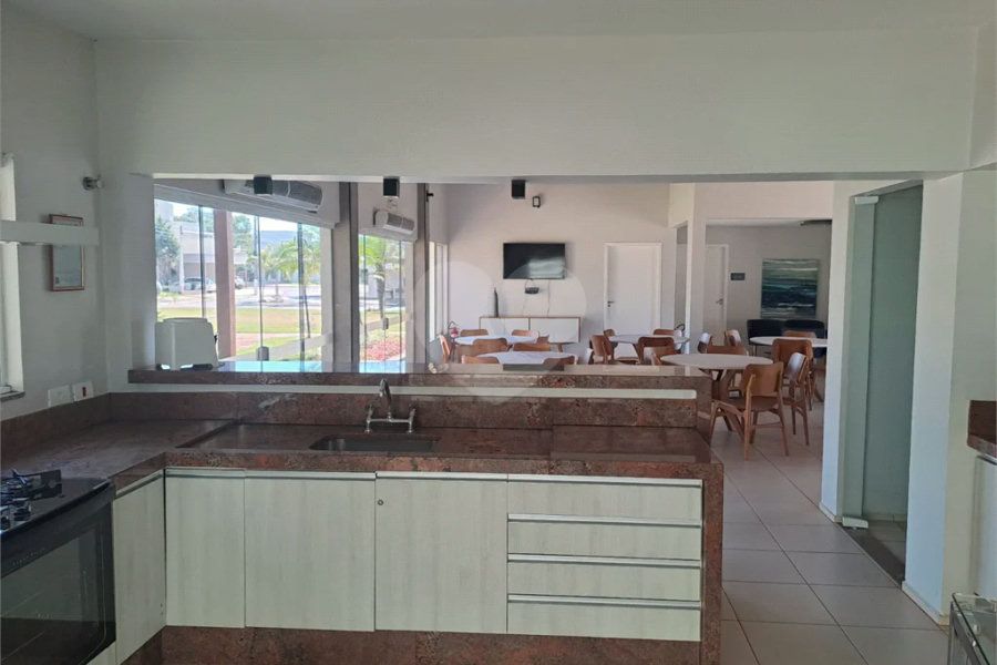 Linda Casa 3 dormitórios com piscina - R$ 950.000,00