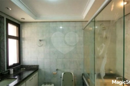 Apartamento 580m², 4 quatos, sendo 4 suítes, 5 vagas de garagem, à venda no Bosque da Saúde