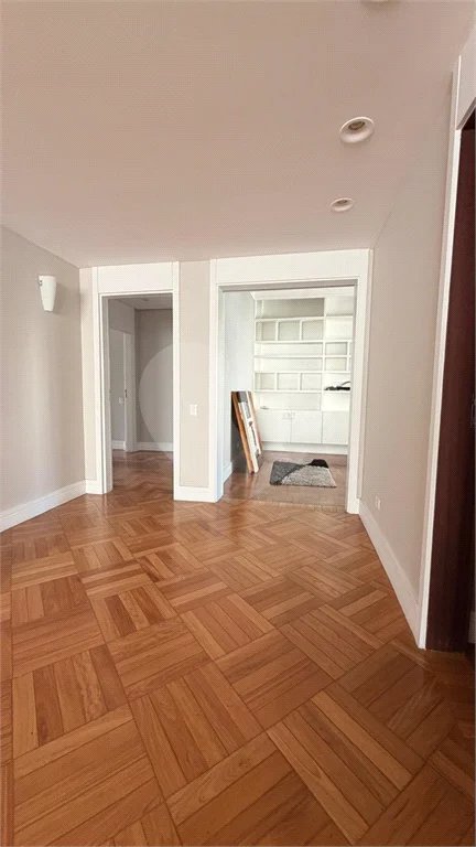 Apartamento à venda com 4 suítes em Jardim Portal I e II, São Paulo, SP