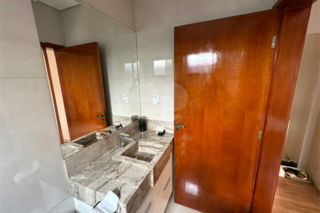 Apartamento Condomínio Montreal