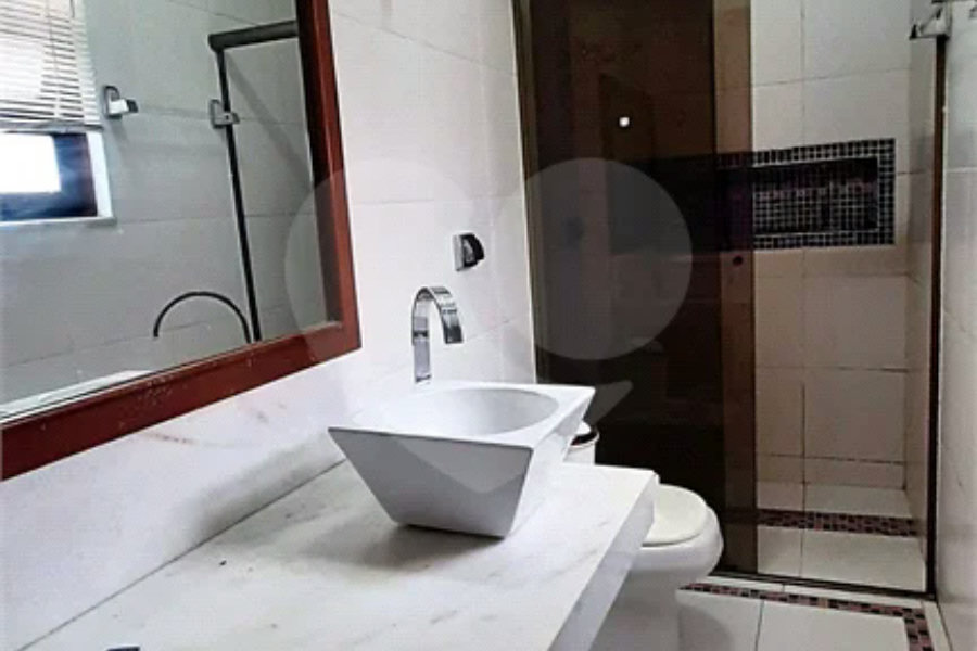 Vende-se Casa incrível no Jardim Prudência!