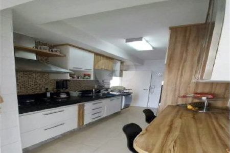 Apartamento para venda na Mooca, com 3 suítes... Rua Olímpio Portugal condomínio Spasso Mooca.